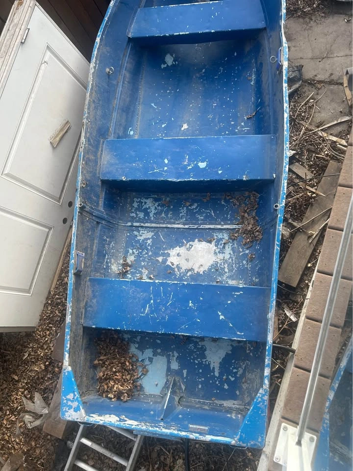 12ft Aluminum Boat - photo 3