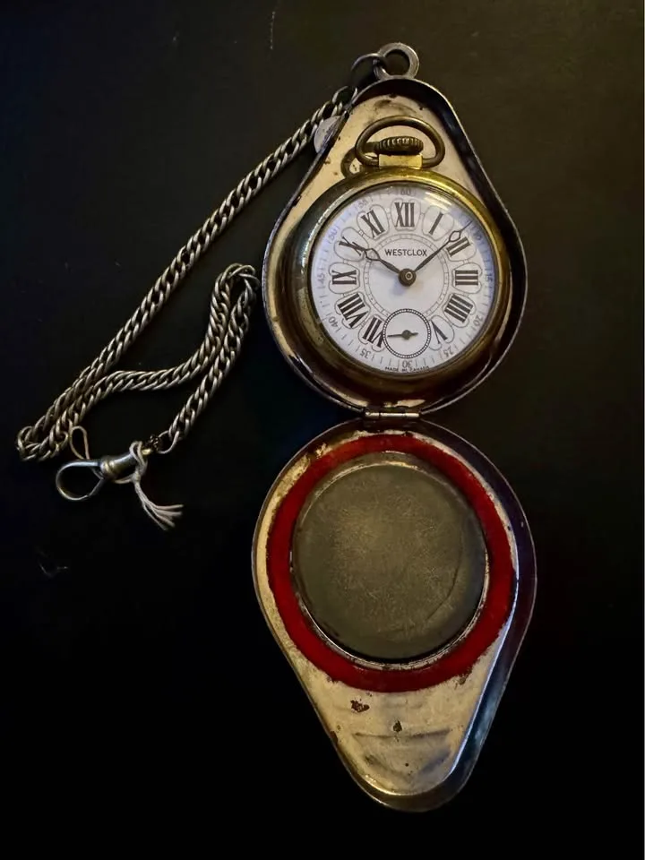Vintage WESTCLOX Pocket Watch Gold Tone White Dial image indicator(3)