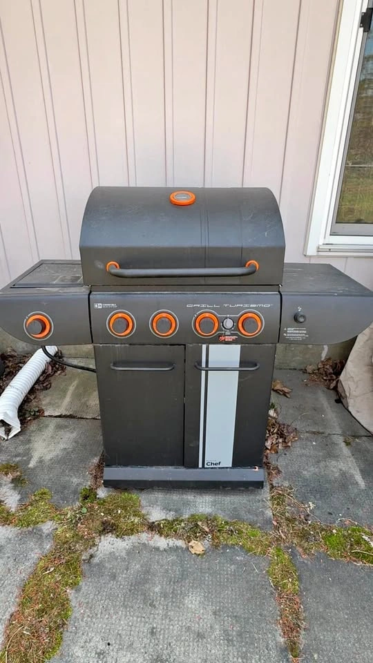MasterChef Grill Turismo BBQ (2019) – Cover Included
