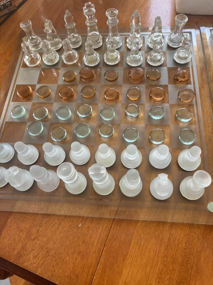 Glass Chess, Checkers, and Backgammon Set - photo 2