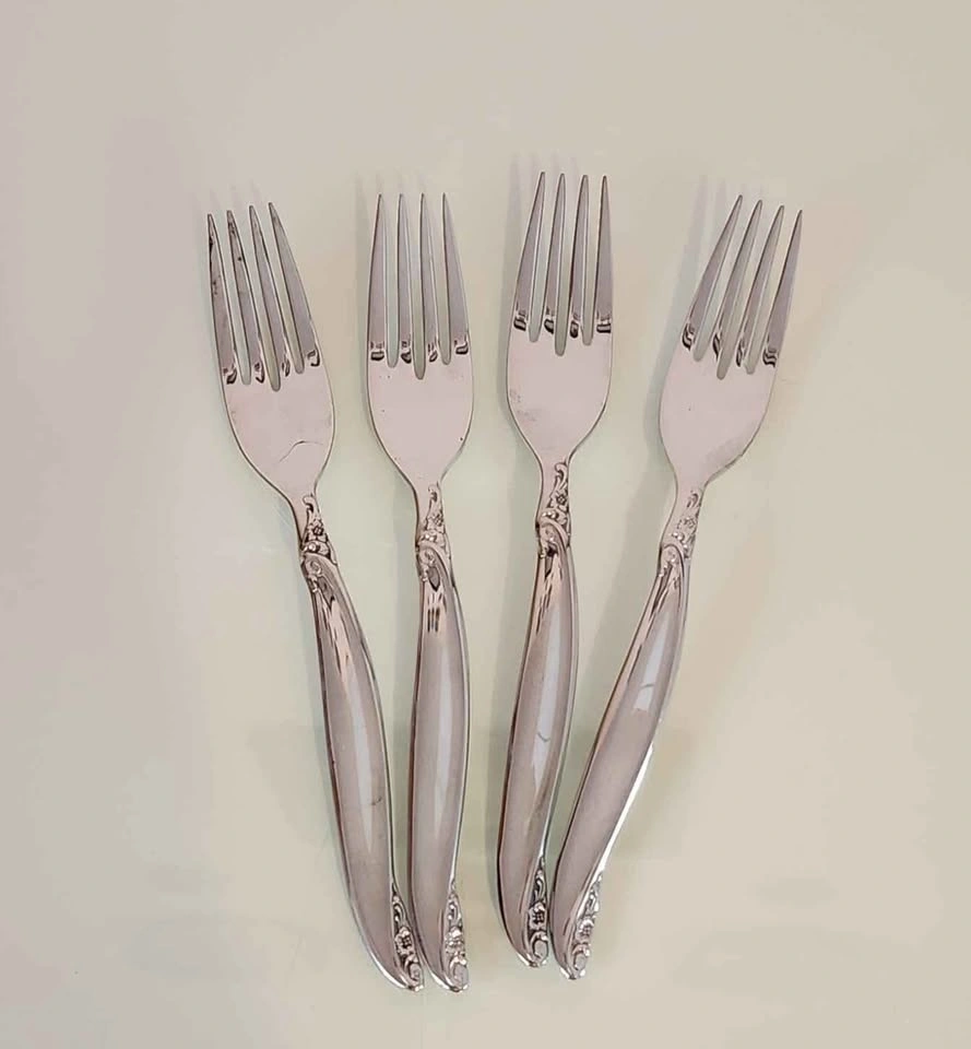20 pc 1847 Rogers Bros IS Silver Plated Silverware Set - photo 3