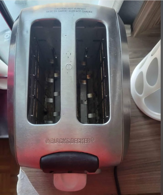 black and decker Toaster - photo 2