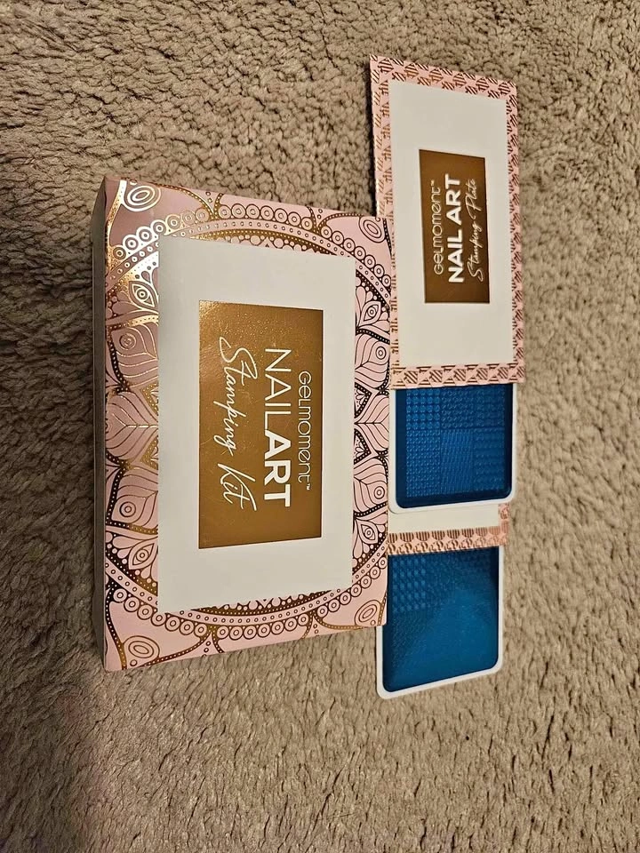 Brand New Nail Art Stamping Set - GelMoment