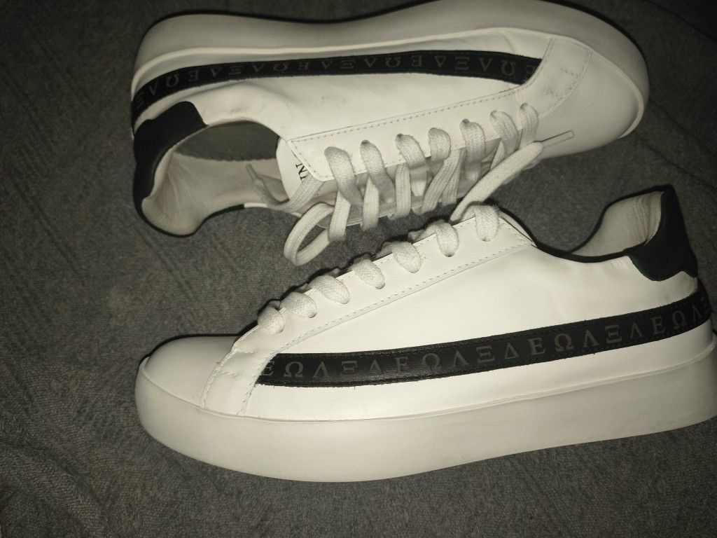 Sans Matin Olympus Low Top Sneakers - photo 2