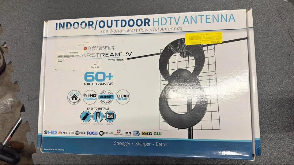 Antennas Direct ClearStream 2V HDTV Antenna (C2-V-CJM)