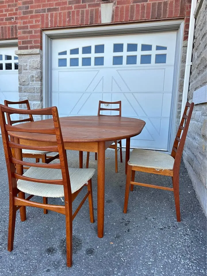 Dyrlund Teak Dining Set