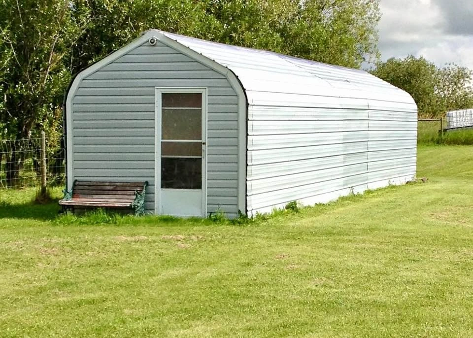 METAL OVERSIZED SHELTER
