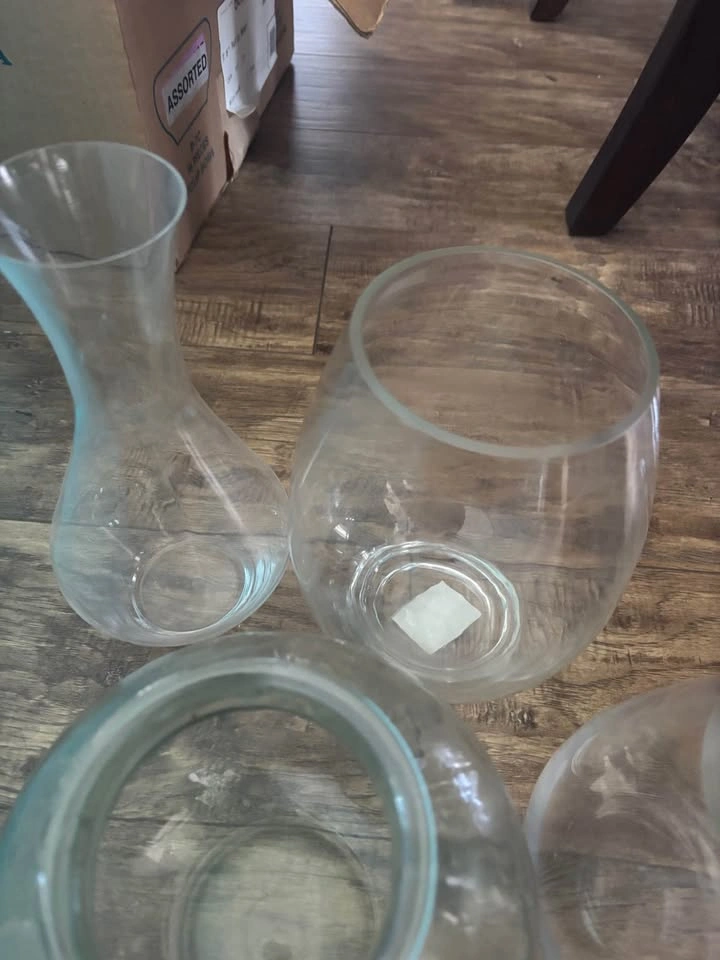 Assorted Clear Glass Vases - photo 2