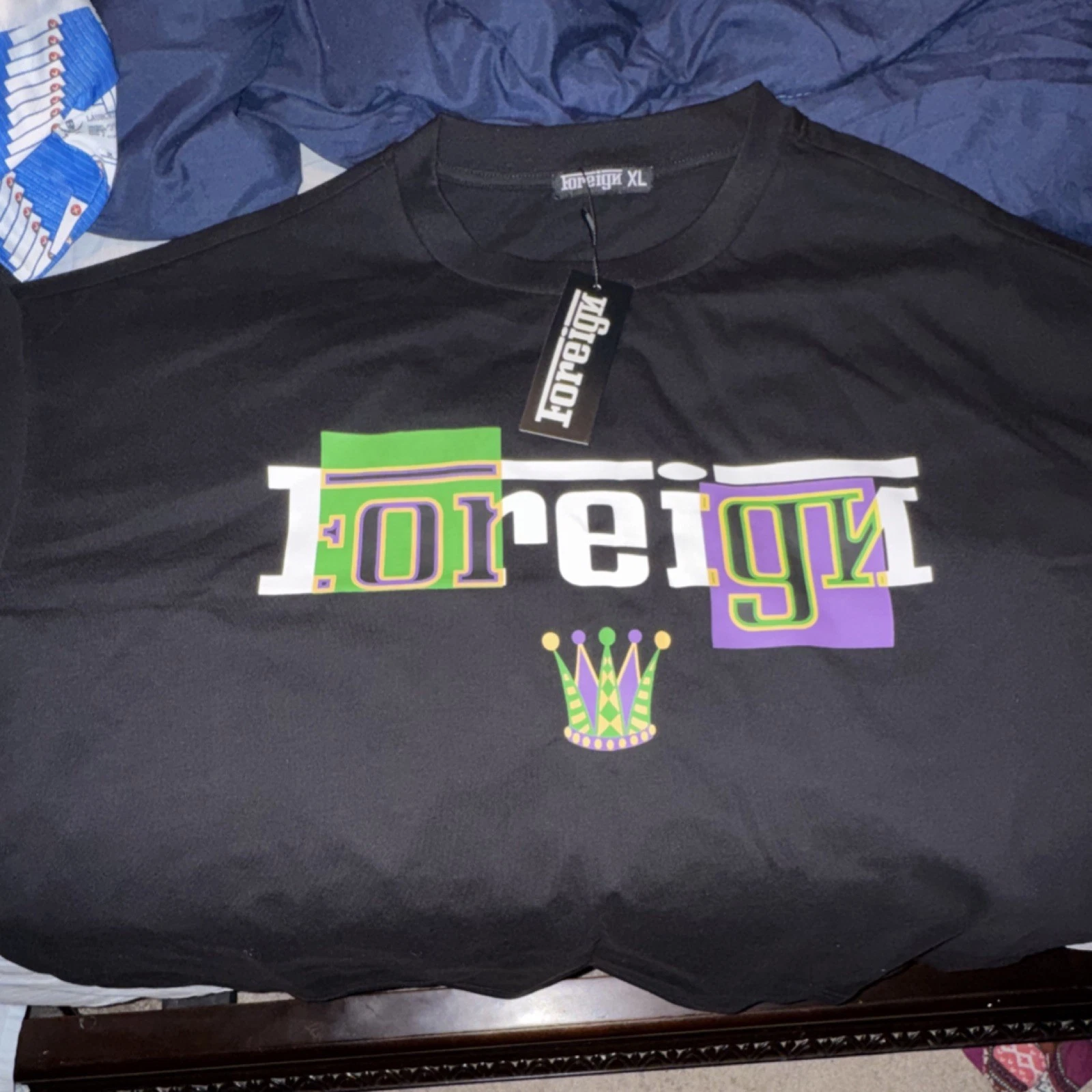 Foreign XL Black Graphic Crown Logo T-Shirt