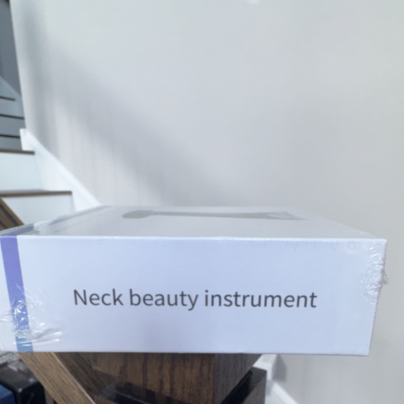 Light Therapy Device Black Face & Neck Acoustic Vibration - photo 3