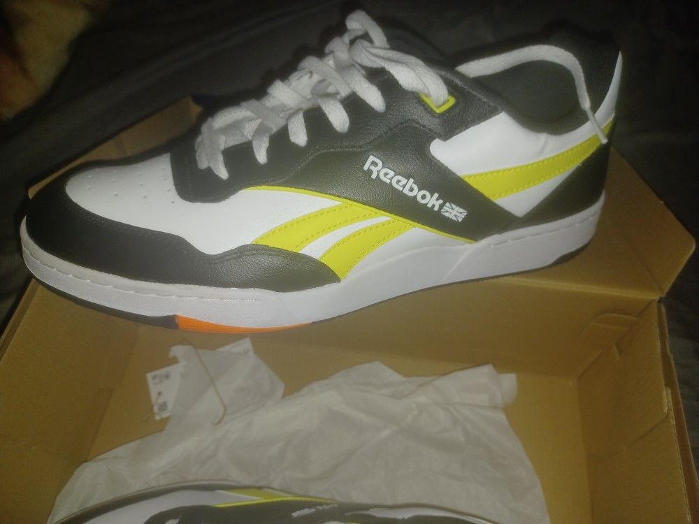 Reebok new size 13 in box - photo 2