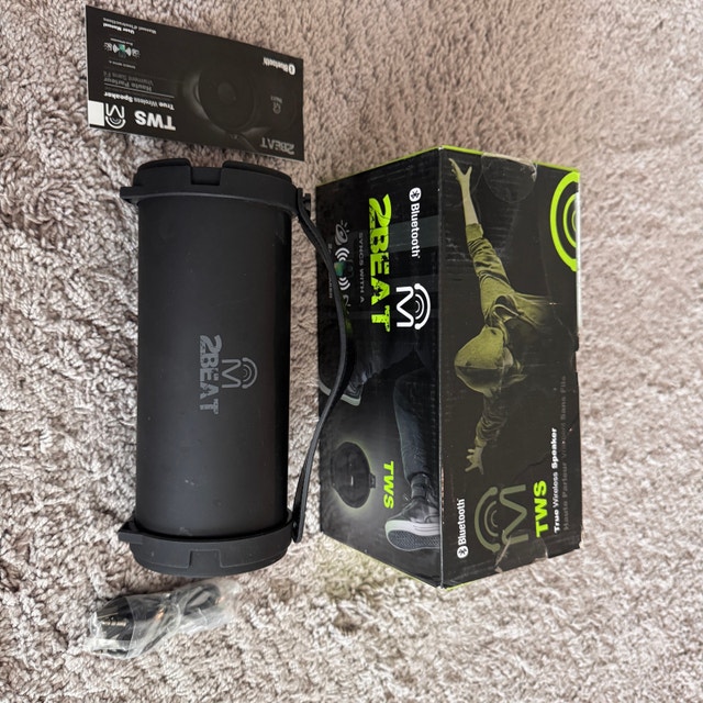 2 Beat Bluetooth TWS Speaker - FM Radio, USB