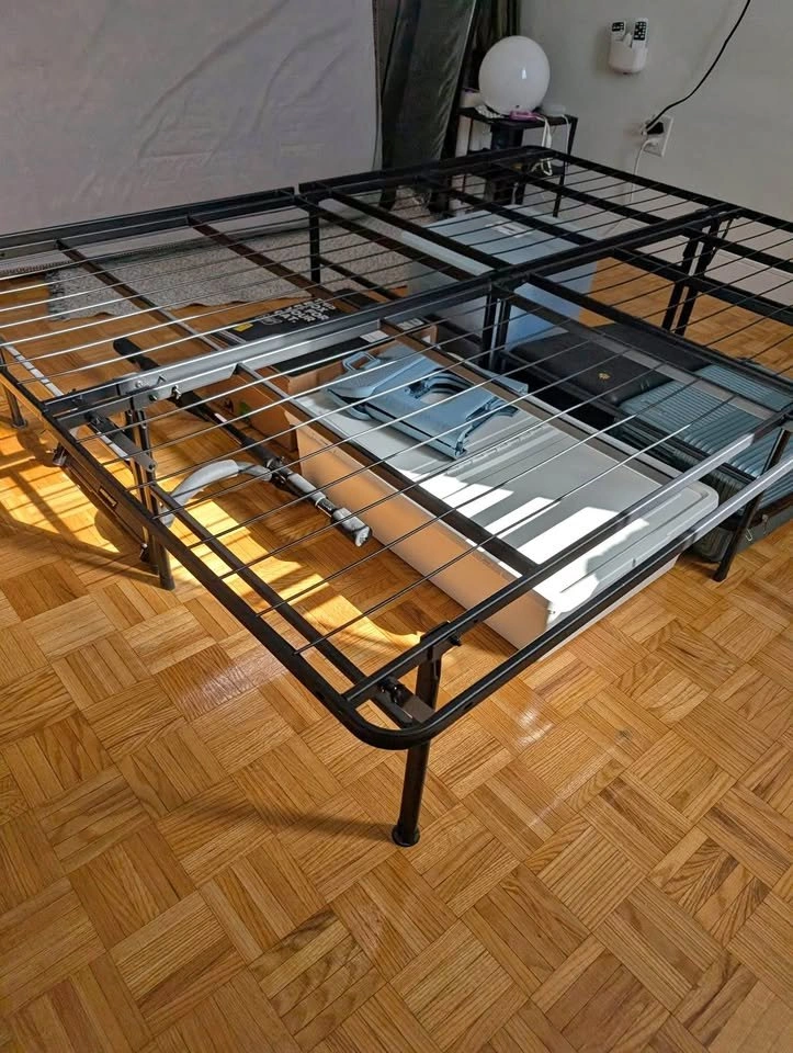 Zinus SmartBase Metal Bed Frame (Queen) - photo 4