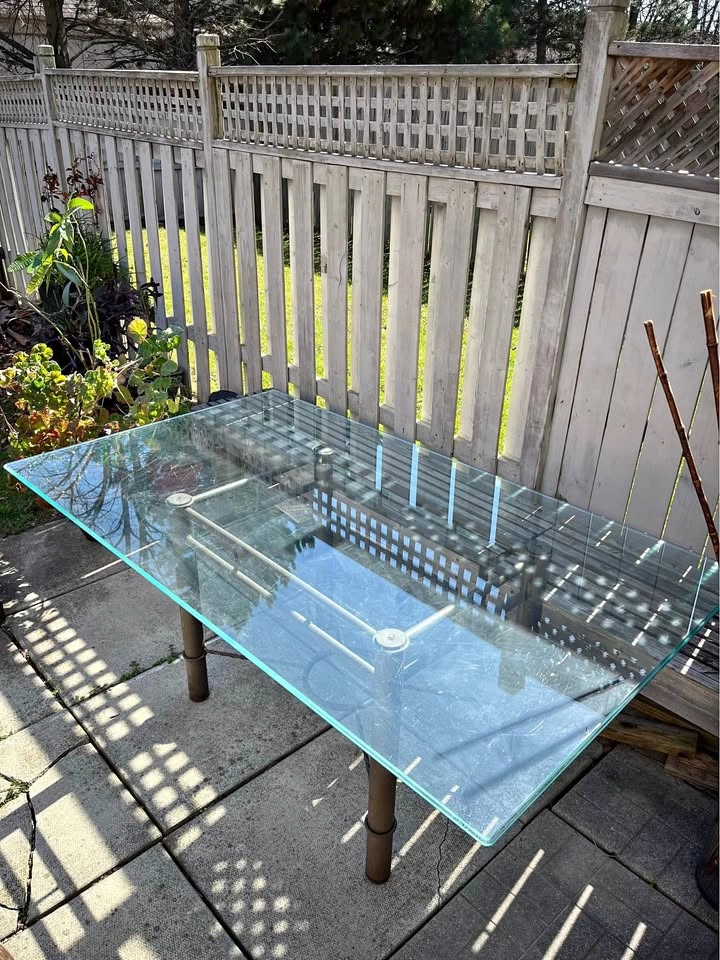 Glass Patio Table | Make me an offer
