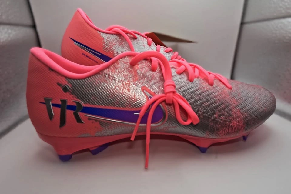 Nike Zoom Vapor 16 Academy Vini Jr Soccer Cleats FG Size 10.5 Gr