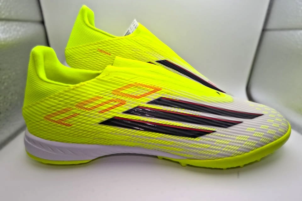 Adidas F50 League Laceless Soccer Cleats TF Size 10 Green/White
