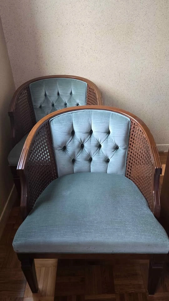 Vintage Wood Accent Chairs - photo 3