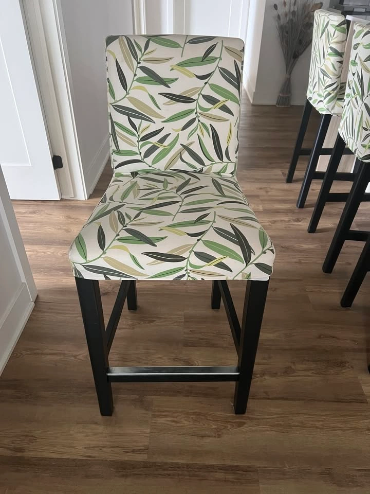 4 Bar Stools with Floral Covers - photo 3