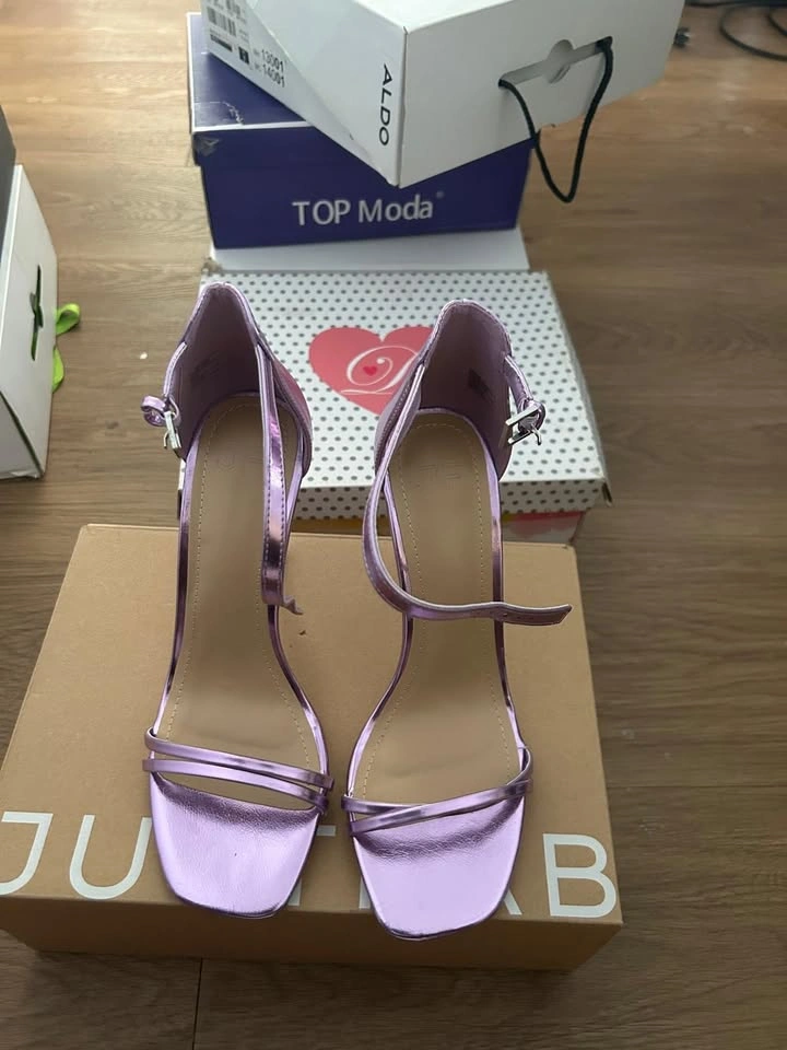 NEW SHOES - photo 4