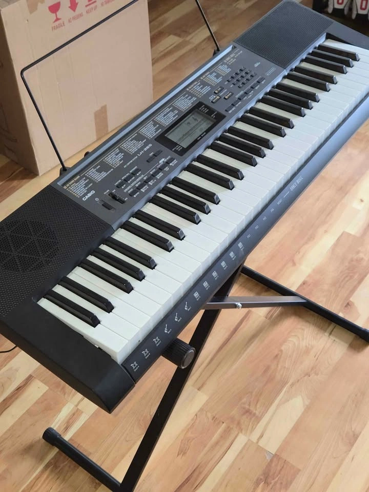 Casio LK-265 Lighted Keyboard w/ Stand – Great Beginner Piano - photo 2