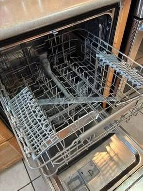 SAMSUNG Dishwasher - Excellent Condition - photo 5
