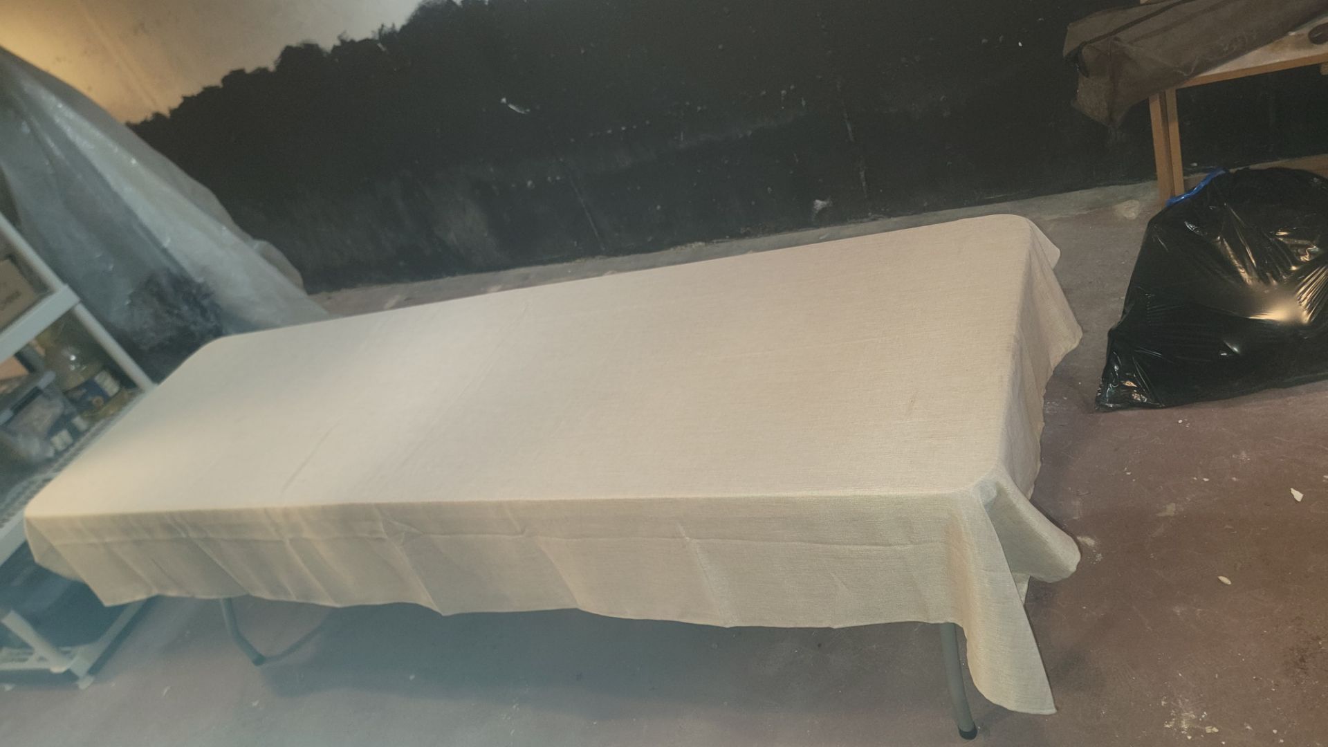 8ft Foldable Table w/ Tablecloth - photo 2