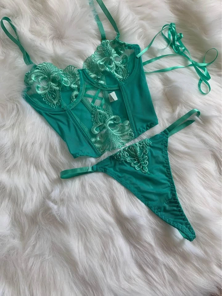 Victoria's Secret Pink Lace Bralette - photo 3