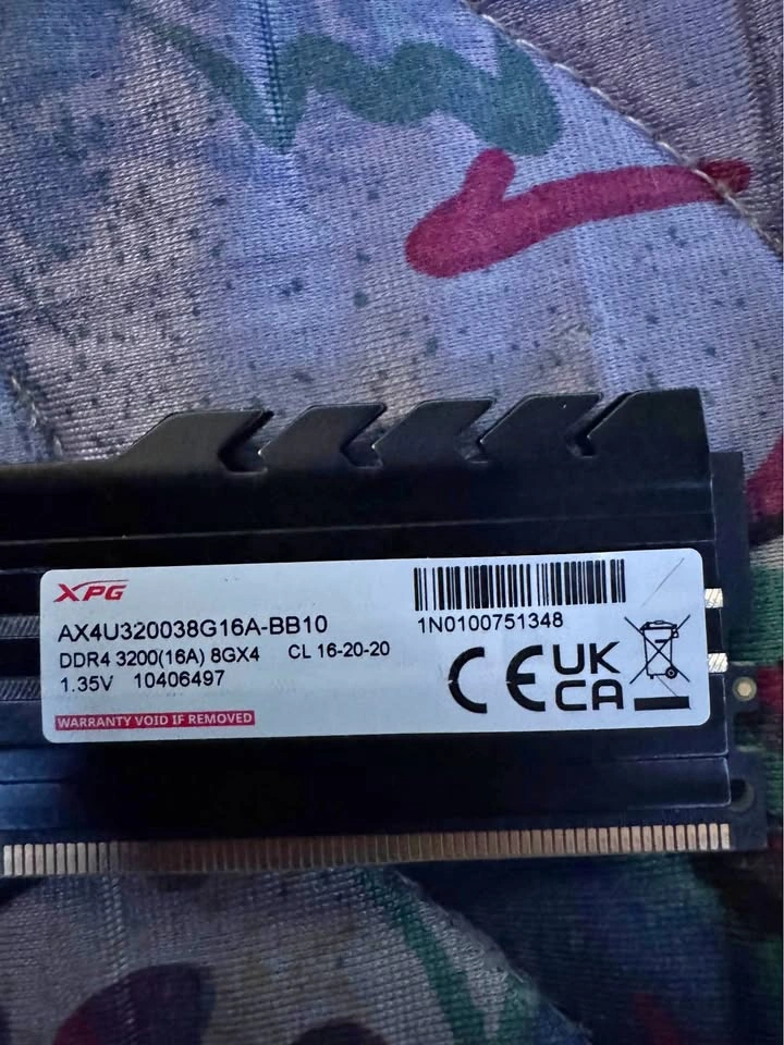 XPG GAMMIX D10 DDR4 3200(16A) 8GX4 RAM