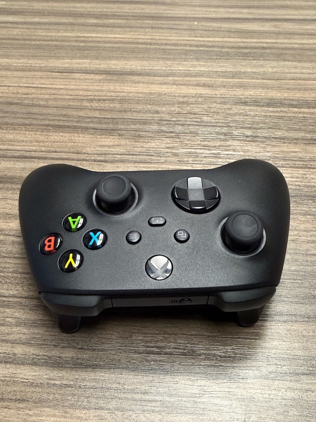 Xbox Controller - photo 2