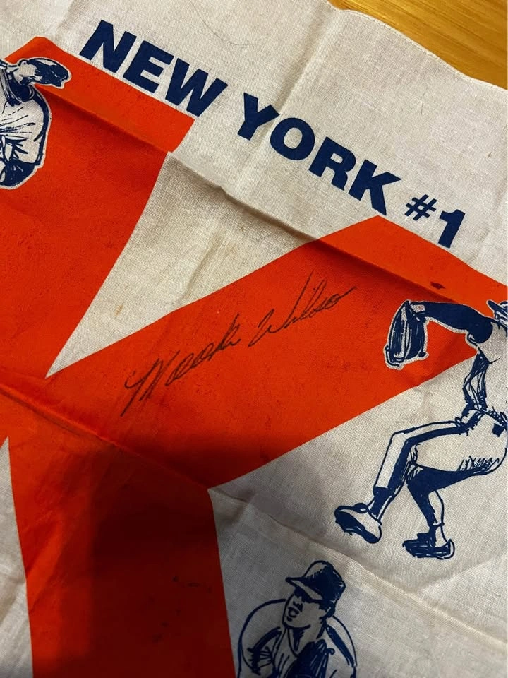 NY Mets Strikeout Hanky - Mookie Wilson & Howie Rose Signed - photo 2