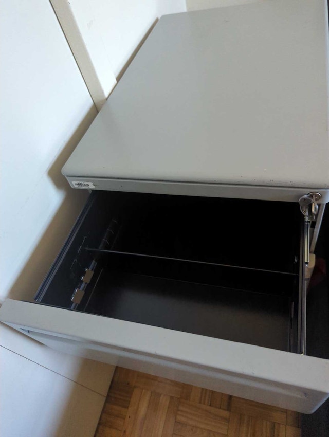 Heavy Duty Filing Cabinet - photo 2