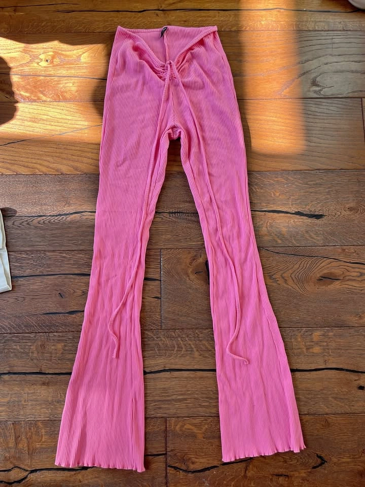 PINK PANTS - SMALL