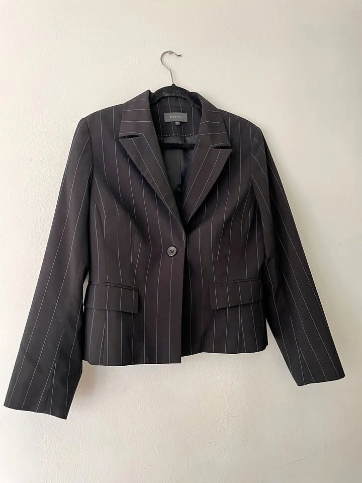 WOMENS SUIT BLAZER - Size 12