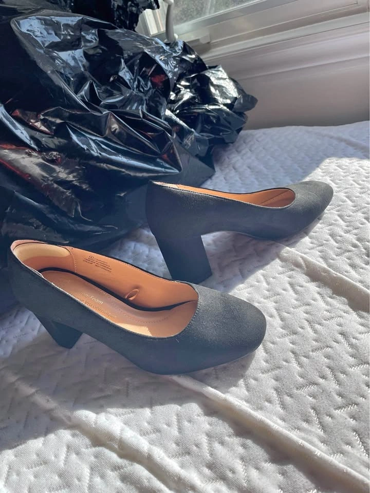 Time and Tru Black Suede Block Heels Size 6