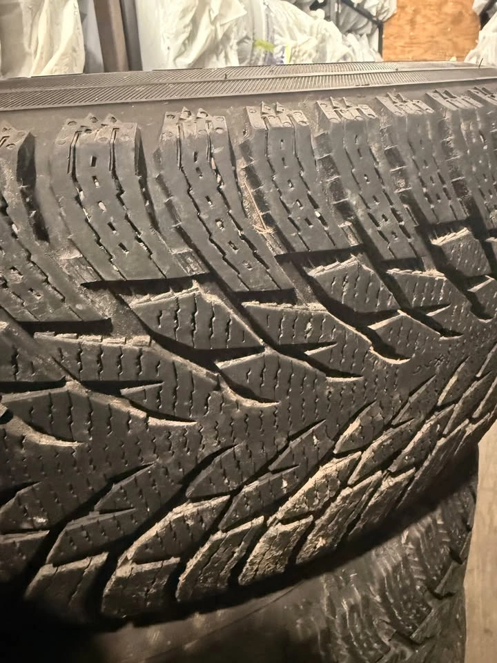 Nokian Hakkapeliitta R3 SUV Winter Tires on Rims - 265/70R17 (Se - photo 5