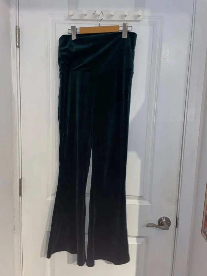 SUPER SOFT AND COMFY GREEN VELVET SET - photo 3