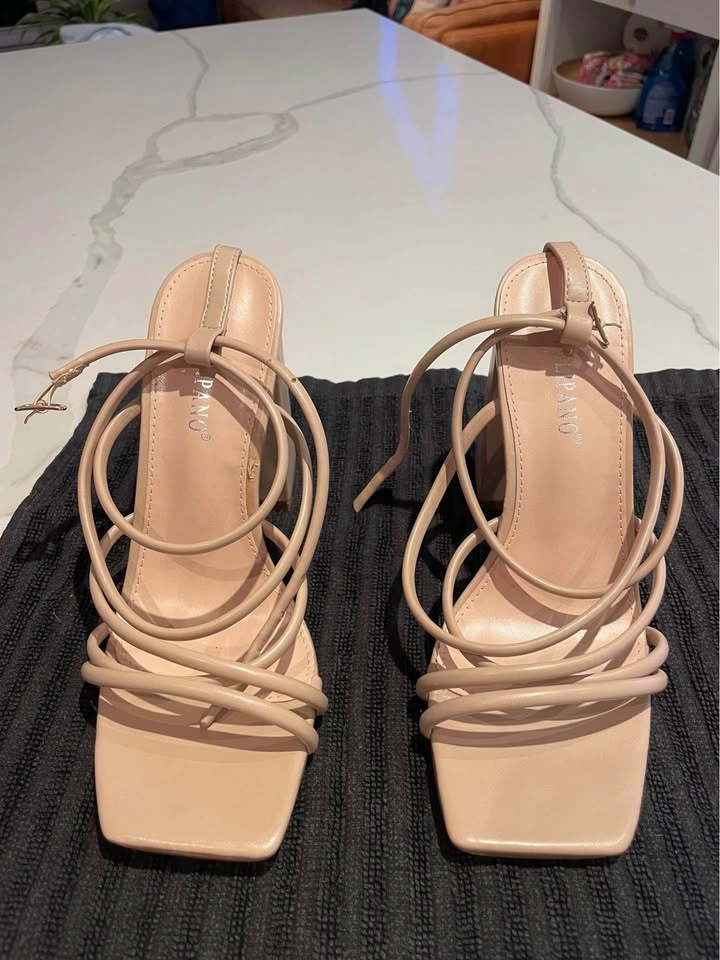 Nude strap heels - size 38 / 7.5 - photo 2