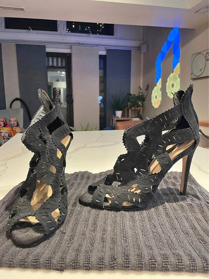 Black cut out heels - size 38 / 7.5