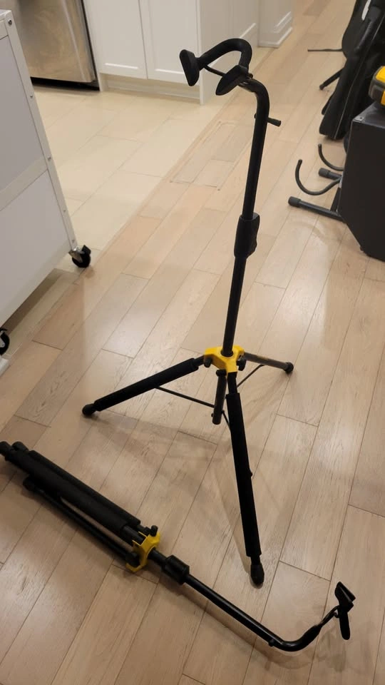 $80 Hercules DS580B Cello Stand – Black - photo 3