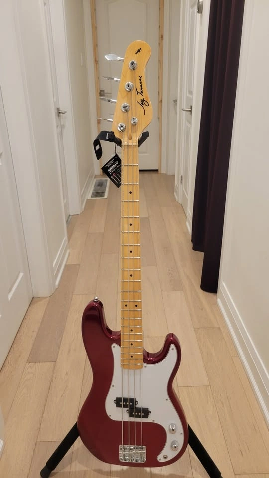 $280 Jay Turser Precision Bass Guitar - Metallic Red - photo 2