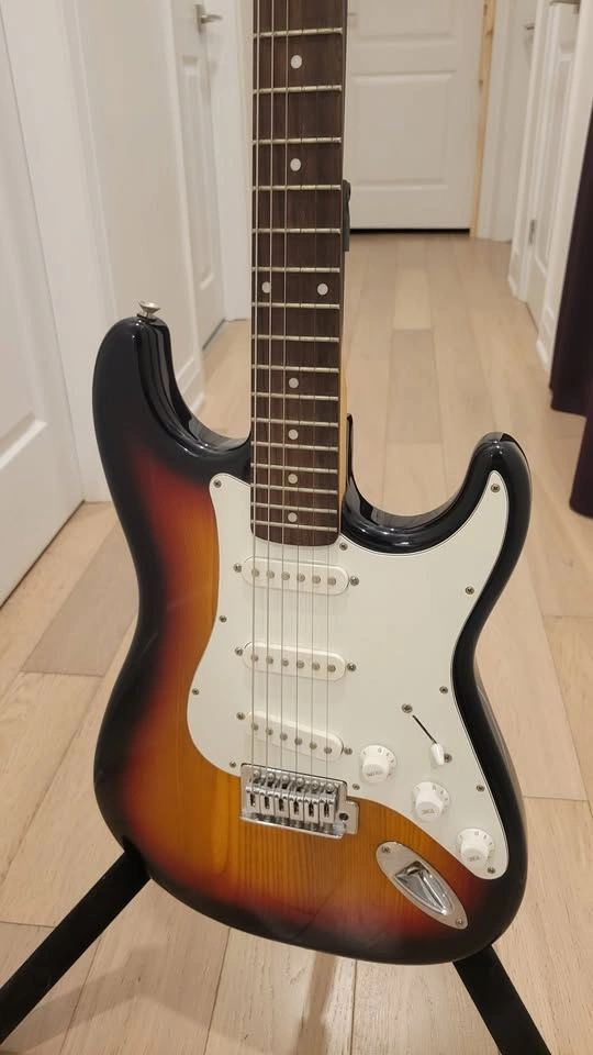 $220 Austin Stratocaster Electric Guitar - photo 3