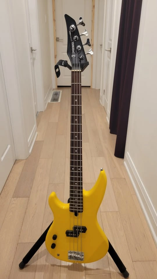 $300 Yamaha RBX200 Left Handed Precision Bass - Yellow - photo 2
