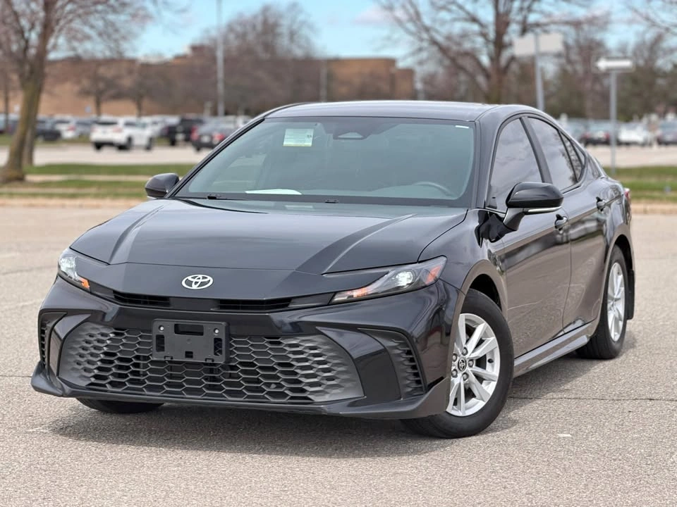 2025 Toyota Camry SE CVT