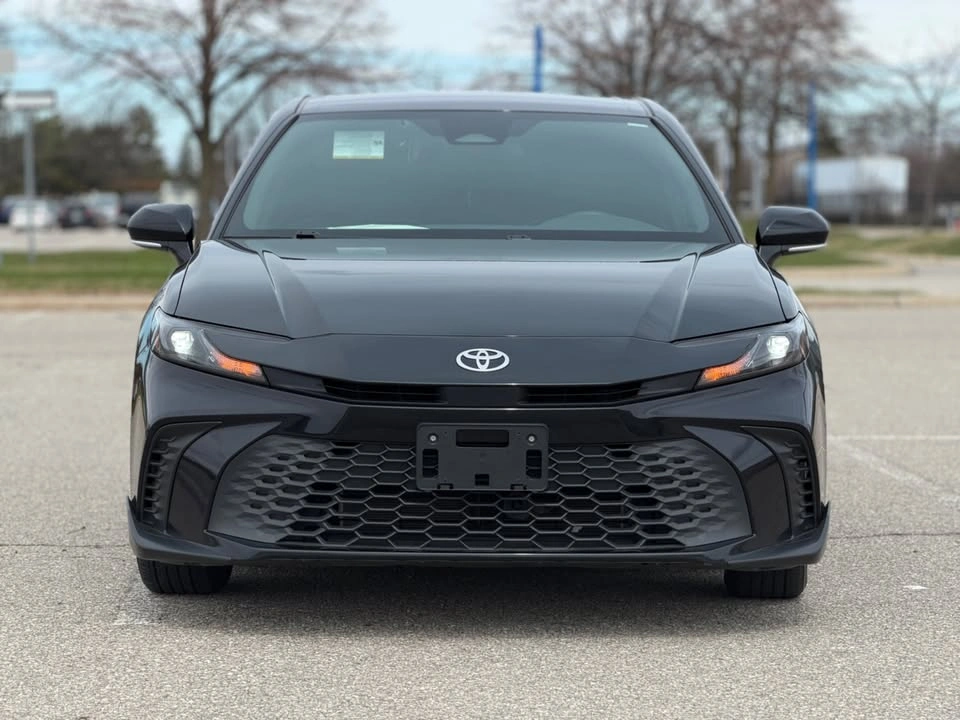 2025 Toyota Camry SE CVT - photo 3