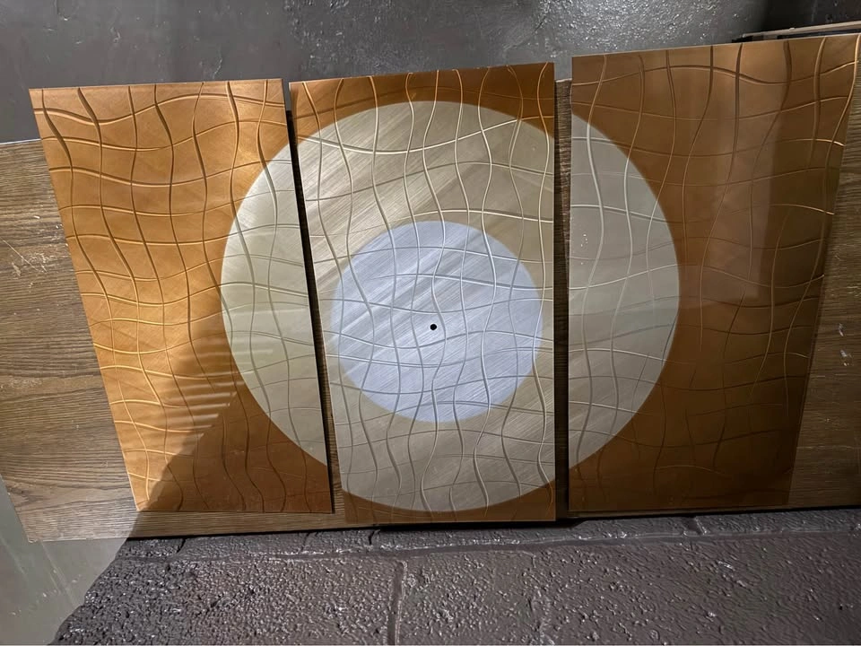 Modern 3 Panel Metal Wall Art – Abstract Gold Design – Ready to - photo 2