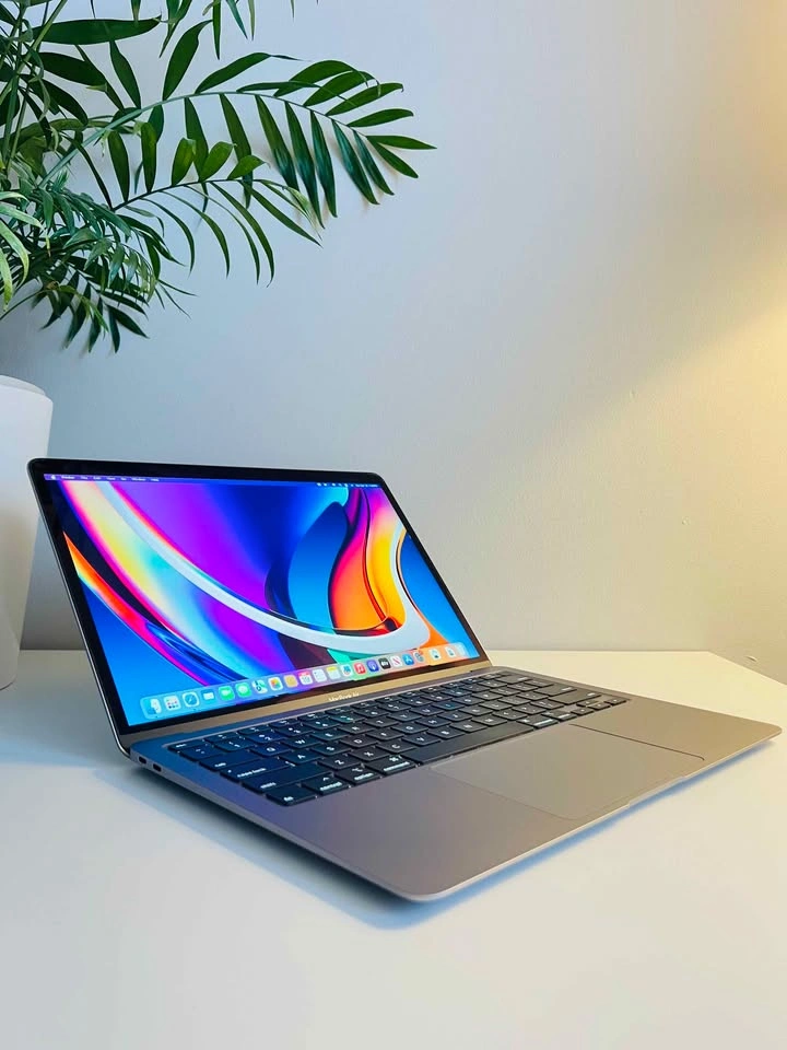 2019 Macbook Air 256GB Storage