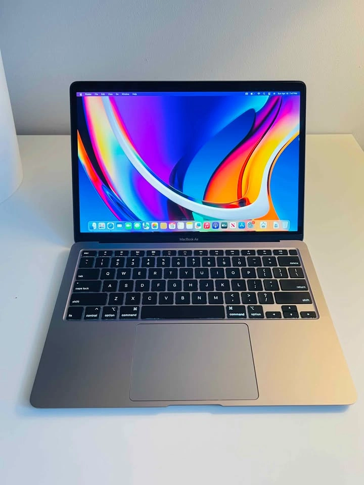 2019 Macbook Air 256GB Storage - photo 3