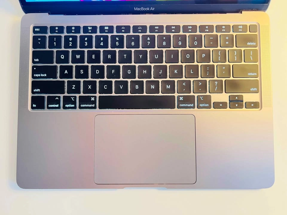 2019 Macbook Air 256GB Storage - photo 4