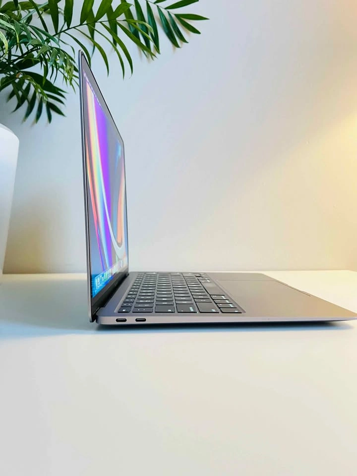 2019 Macbook Air 256GB Storage - photo 5