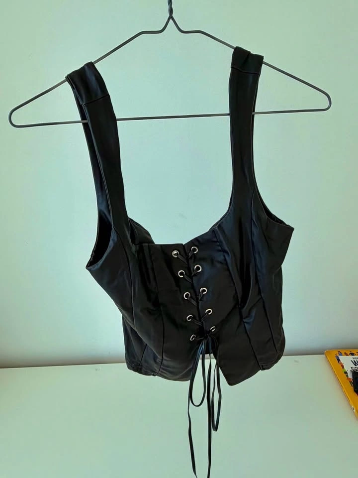 Closet Cleanout Sale!!✨ - photo 5